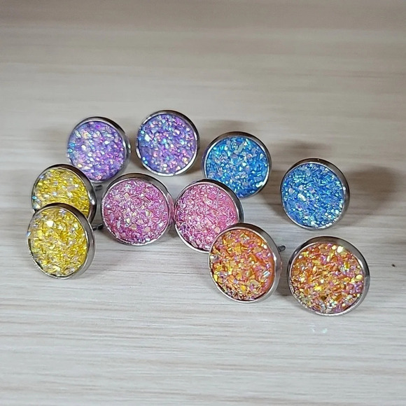 Pastel Druzy Stud Earrings, choice of color - Picture 6 of 9